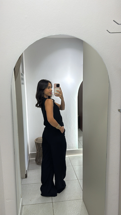 Conjunto calça + colete na internet
