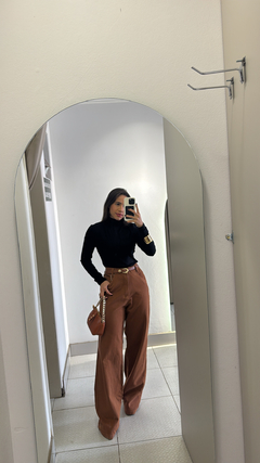 Calça Jeans Caramelo na internet