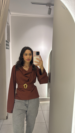 Blusa Gabriela na internet