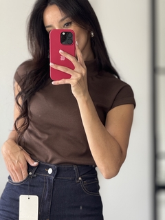 REMERA CUELLO ALTO MORLEY