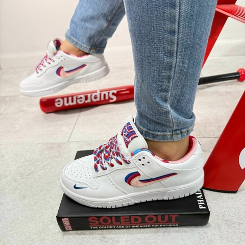 Nike SB Dunk Low Colorway Mujer - comprar en línea