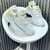 Adidas Ozmillen en internet