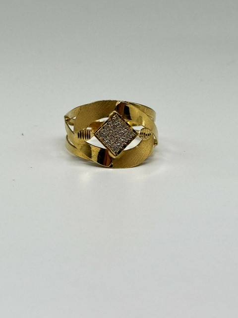 Anel com Pedra Zircônia