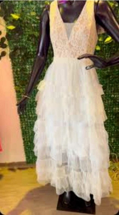 Vestido de Renda com Saia Tule Branco na internet