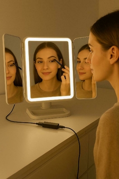 Espejo LumiPro maquillaje led + Rizador de pestaña eléctrico de regalo - tienda online