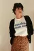 Camiseta bordada désolée bleu