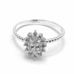 Anillo Cubic ovalado engarzado