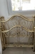 Cama de Acero tamaño Queen baño dorado (2 en stock) - comprar online