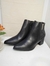 Bota negra super acolchadas en punta - comprar online