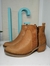 Bota marron con brillo en internet