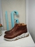 Botas marrones en internet