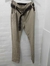 Pantalón con cinto a juego en internet