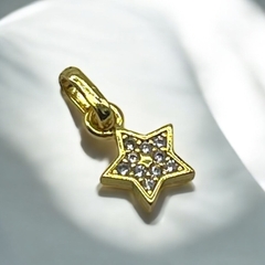 0.4 gr Dije Estrella (7 mm) Enchapado en Oro