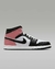 Air Jordan 1 Mid en internet