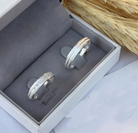 Aliança 3mm pedras - comprar online