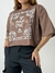 T- Shirt Cropped Oversized Boho Chic Pasley Ref. 909 Tamanho:Único;Cor:Marrom