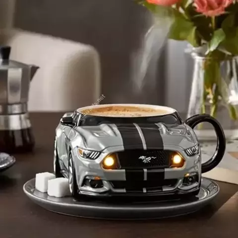 Caneca de Café em Forma de Carro