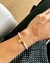 Pulseira Gravata Medalha Branca na internet