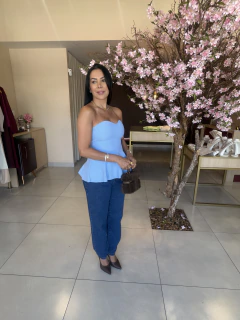 Blusa Taisa na internet