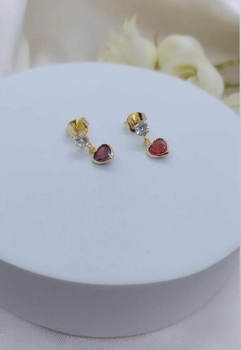 Brinco Infantil de Coração com Zircônias Banhado a Ouro - comprar online