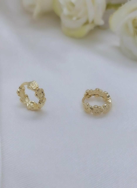 Brinco Argola Infantil de Flor Banhado a Ouro - comprar online