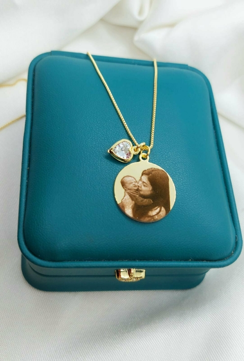 Corrente Banhada a Ouro Com Fotogravação e Ponto De Luz - comprar online