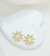 Brinco Flor Com Pérola Banhado a Ouro - comprar online