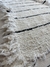 Alfombra con líneas negras y flecos - IN Deco Home