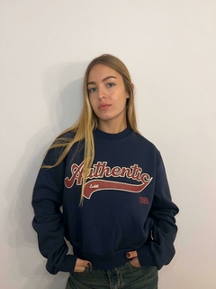 BUZO AUTHENTIC en internet