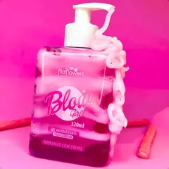 Imagem do Gel Aromatizante Beijável Para Virilha Blow Girl 320ml Hot Flowers