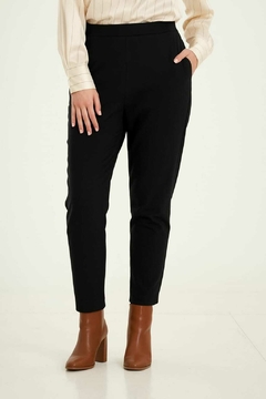 Imagen de Pantalón negro elastizado
