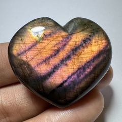 Corazón de labradorita violeta - comprar online