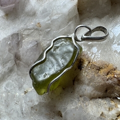 Dije de Peridoto en bruto - comprar online
