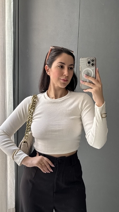 Cropped manga longa