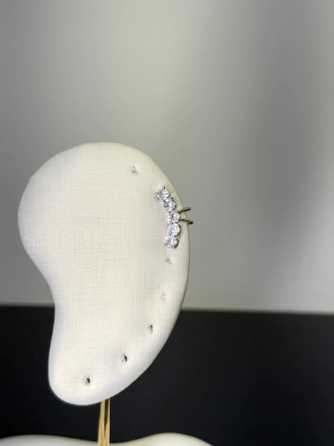 Piercing Fake Ear Cuff Riviera