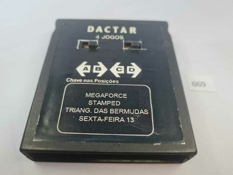 Cartucho de Atari Megaforce e Sexta Feira 13 Relabel 669