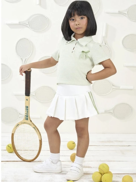 CONJUNTO ESTILO TENISTA COM POLO EM MALHA TRICOT