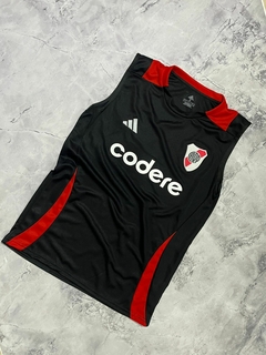 MUSCULOSA RIVER NEGRA - comprar online