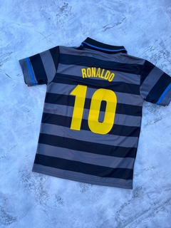 CAMISETA RETRO INTER DE MILÁN 97/98 en internet