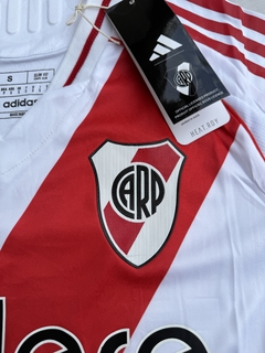 Imagen de CAMISETA TITULAR RIVER VERSIÓN JUGADOR IMPORTADA