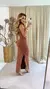 Vestido Longo Justo com Gola Alta e Fenda Lateral - comprar online