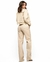 Calça Jeans Feminina Wide Leg com Tachas - Off White na internet