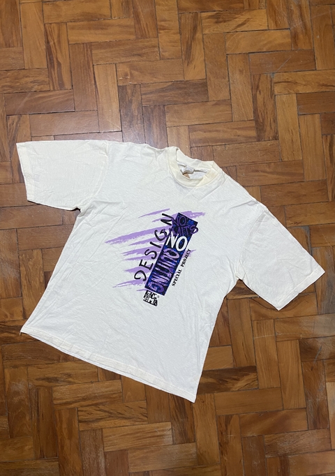Camiseta “Design no limits” Retrô