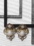 Brinco dourado com pingentes brancos ana maria - comprar online