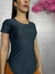  Blusa Vest Leg 

Disponível no tamanho P.

Confeccionada em tecido tecnológico Top Fit, ela oferece:

 Composição: 84% poliamida, 16% elastano

 Tecido leve, confortável e super respirável

 Proteção solar FPS 50, ideal para treinos ao ar livre

 Modelag