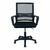 Silla de oficina Netmak con respaldo de malla, apoyabrazos y base con ruedas.

