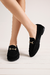 Vivian Velvet Loafers With Gold Chain - comprar online