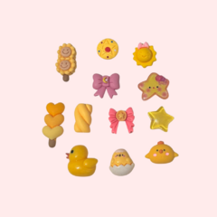 Charms para celulares – Dijes decorativos para colgar (pack surtido) en internet