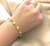 Pulseira Furta Cor na internet