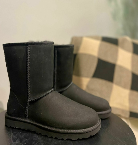 Bota Classic Short II - Preto - UGG